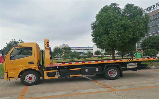 大理定远24小时拖车救援电话号码，定远道路救援公司怎么收费的